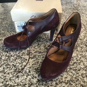 Clarks Delsie Glee Aubergine 10 Lace Up Dressy Heel Vintage Look